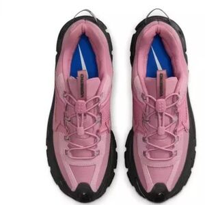 Nike Zoom Vomero Women's Athletic Shoes in Pink and Black